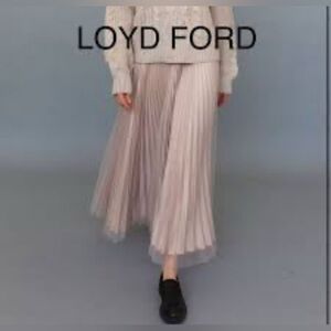 Elegant Cream Maxi Skirt